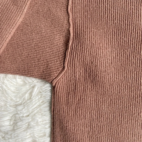 Free People Wonderful Turtleneck Pullover Sweater.  Size L.  Winter Bloom. Pink. - Picture 3 of 9